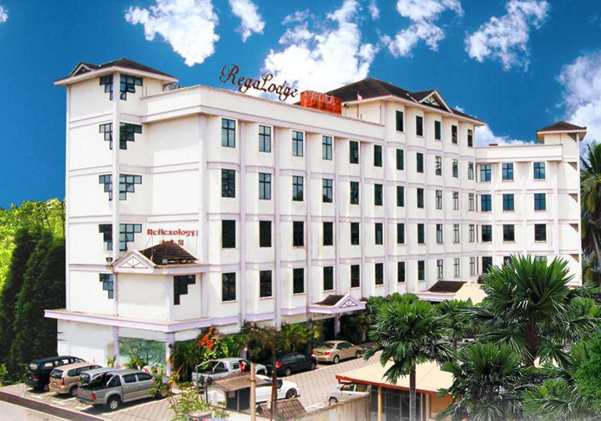 Regalodge Hotel & Spa איפוה מראה חיצוני תמונה
