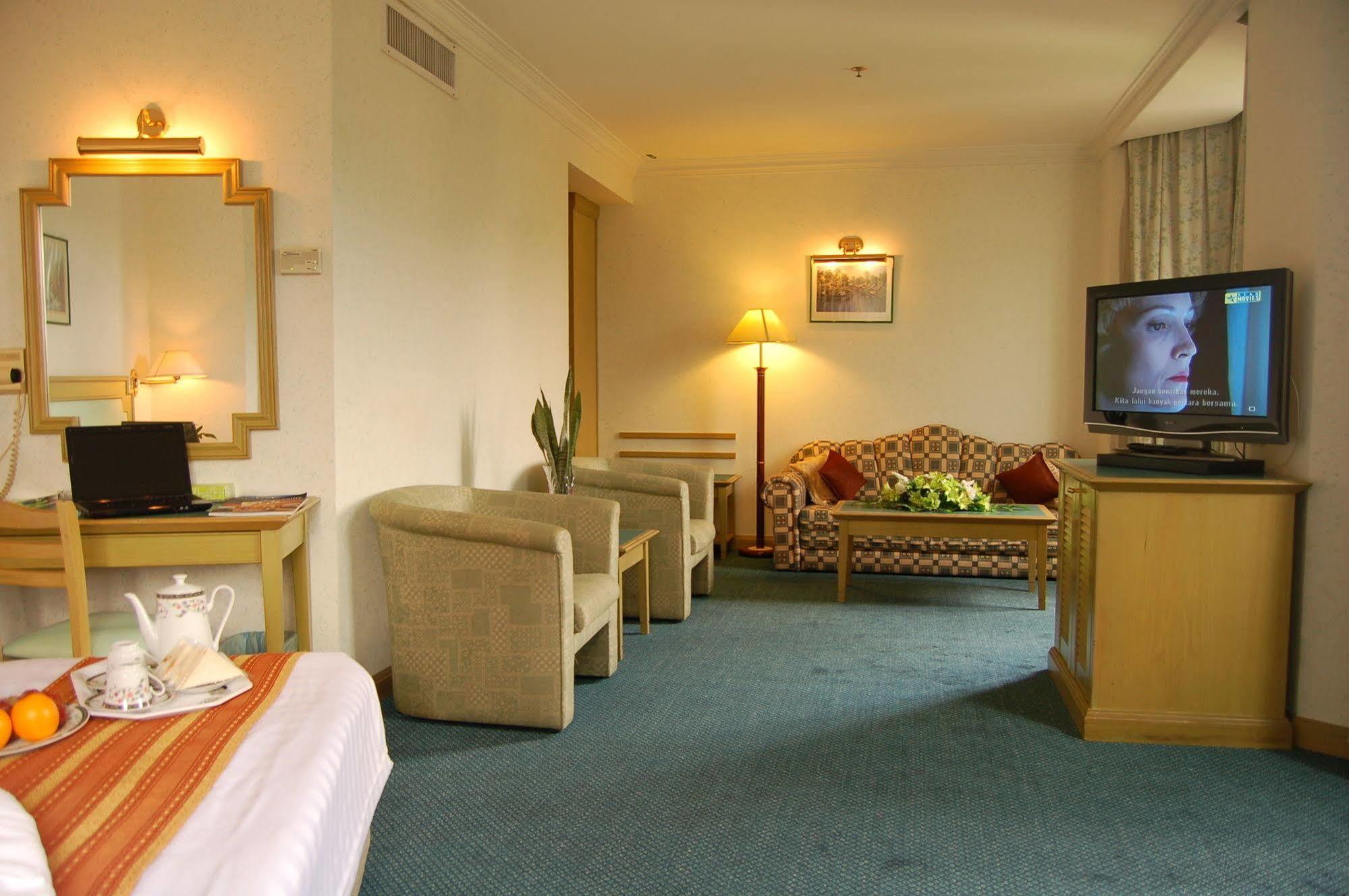 Regalodge Hotel & Spa איפוה מראה חיצוני תמונה
